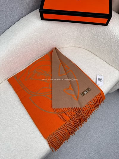 愛馬仕撞色提花編織圍巾5