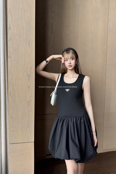  prada 收腰拼接背心裙7