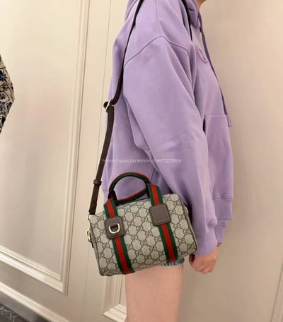 Gucci mini 枕頭包3