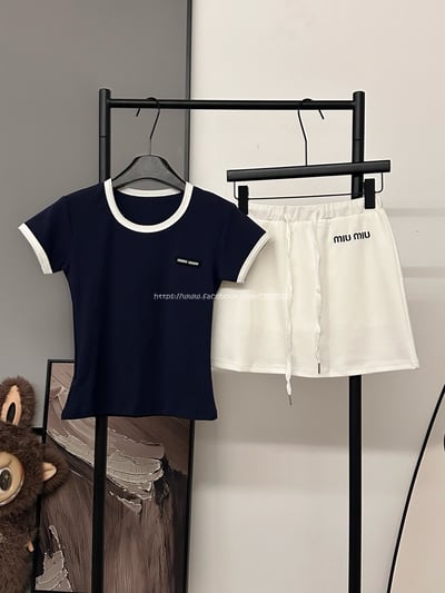 MIUMIU學院風減齡套裝(上衣+裙子)10