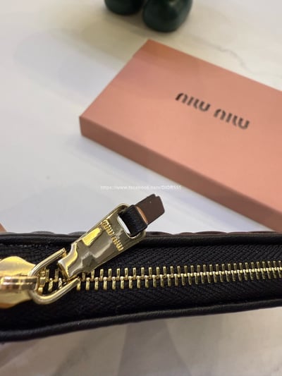 miumiu 零錢包5