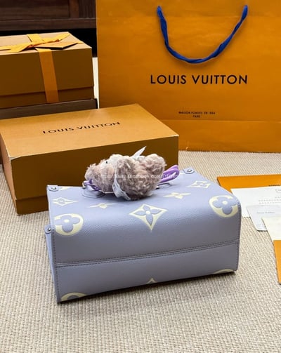 LV Onthego壓紋叢林包12