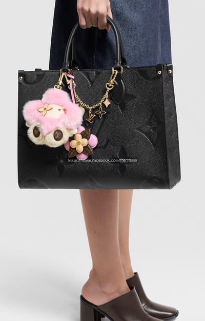 LV  鑰匙扣吊飾3