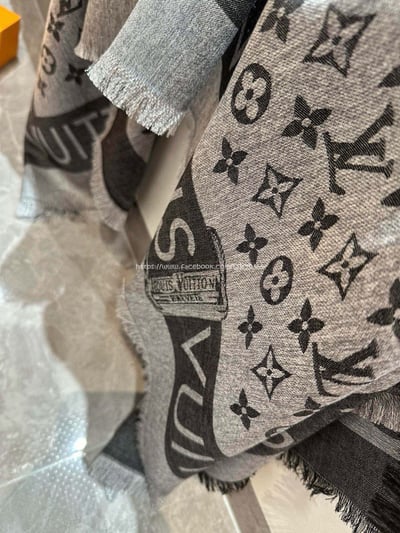 LV披肩圍巾11