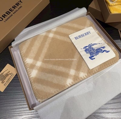 Burberry羊毛圍巾17