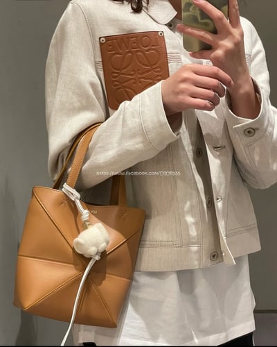 Loewe Puzzle Fold Tote7