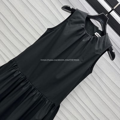 壓褶背心長裙 8