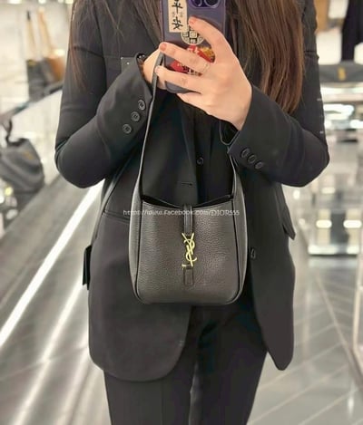 YSL Hobo腋下水桶包2