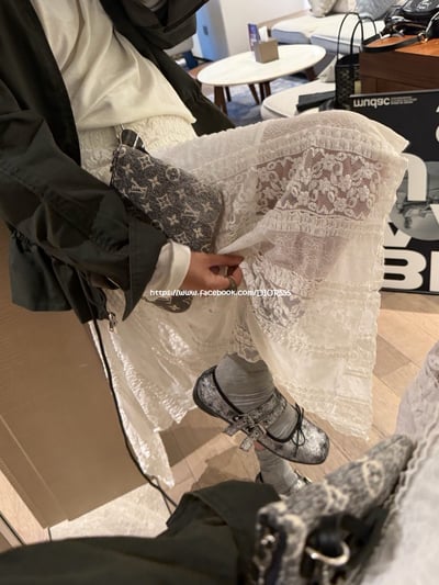 蕾絲拼接不規則長裙2