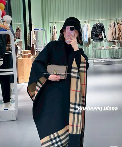 burberry凹造型斗篷7