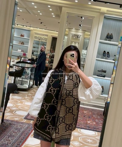 Gucci格紋圍巾3