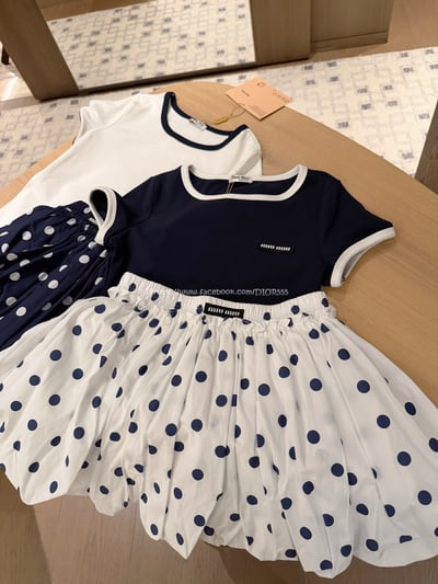 Miu Miu撞色顯瘦短袖T/褲裙8