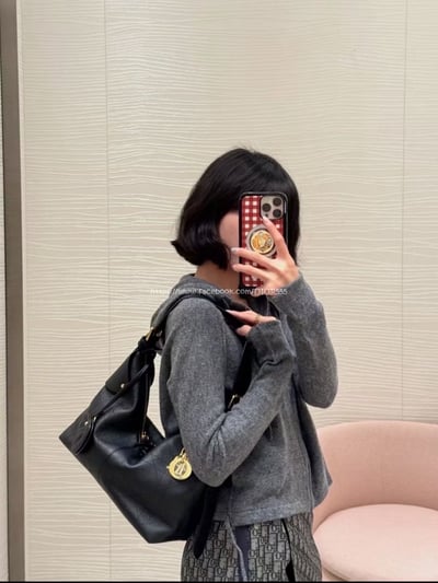 Dior Voyage Hobo腋下包3