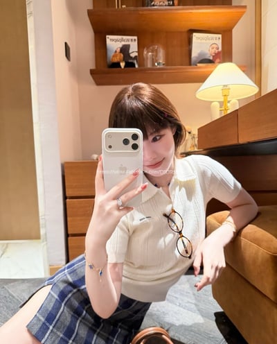 MiuMiu花邊翻領上衣3