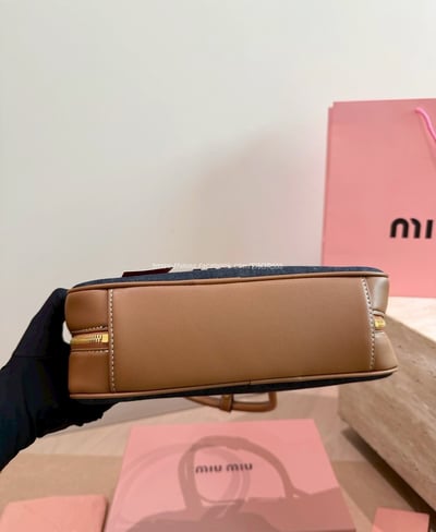 miumiu牛仔丹寧保齡球包9
