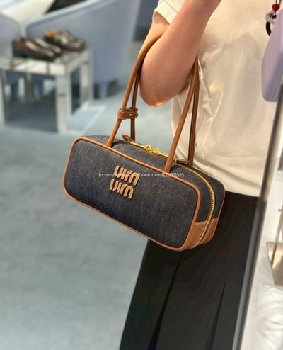 miumiu牛仔丹寧保齡球包4