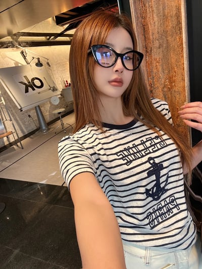 Celine字母條紋T恤8