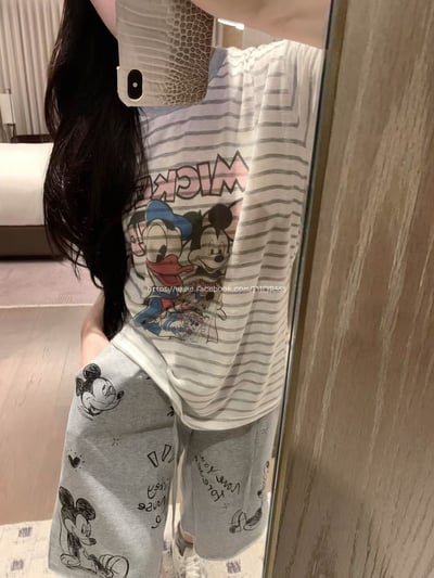 唐老鴨條紋印花T1