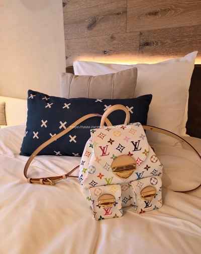 LV白3彩後背包10