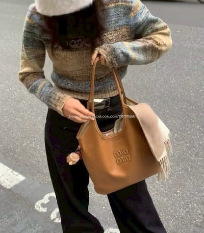Miumiu托特包2