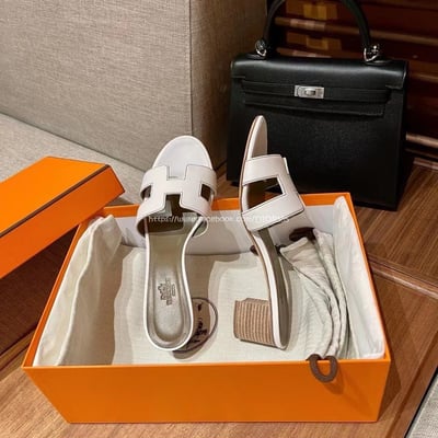 愛馬仕粗跟拖鞋12