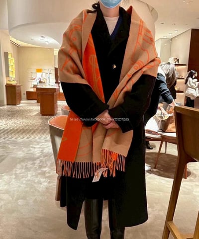 愛馬仕撞色提花編織圍巾2