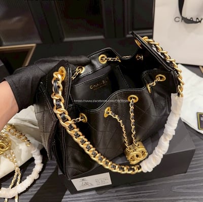 小香hobo mini抽繩水桶包14