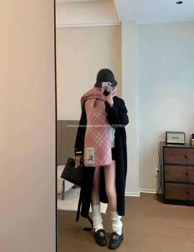Burberry羊毛圍巾8