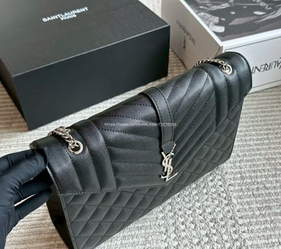 YSL魚子醬信封包5