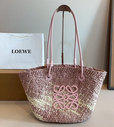 LOEWE編織菜籃包9