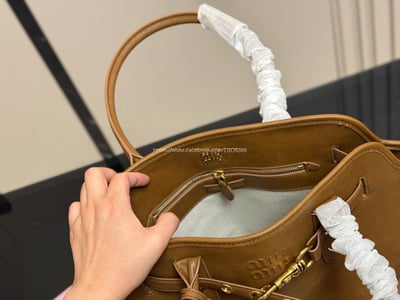 miumiu 托特大包 12