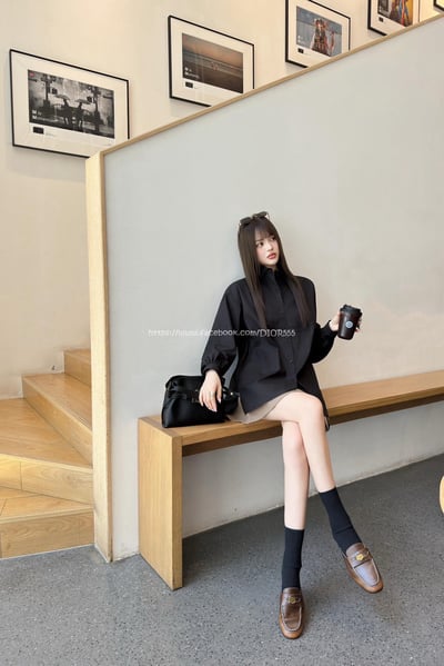 Loewe素色皮牌襯衫3