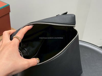  Loro Piana後背包 15