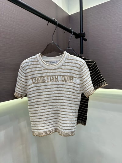 Dior燙金字母上衣5