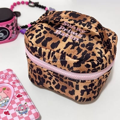 化妝包 滿10000小禮物(隨機不挑款)2