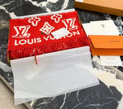 LV3D浮雕羊絨圍巾9