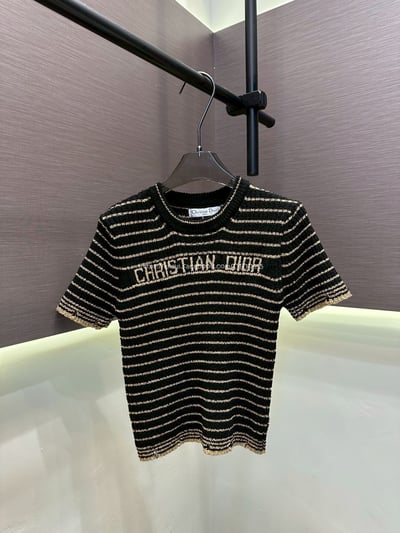 Dior燙金字母上衣9