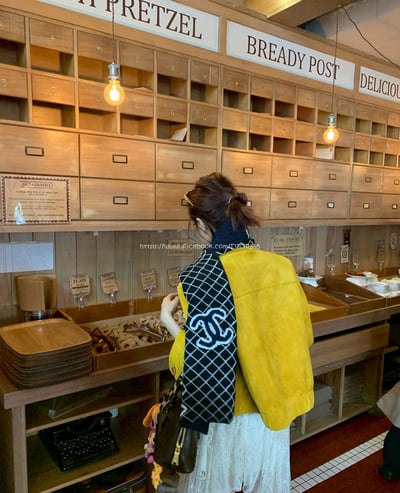 小香菱格紋羊絨圍巾2