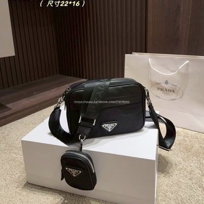  PRADA尼龍迷你郵差包​​7