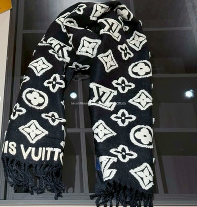 LV3D浮雕羊絨圍巾6