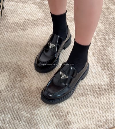 Prada三角logo樂福鞋6