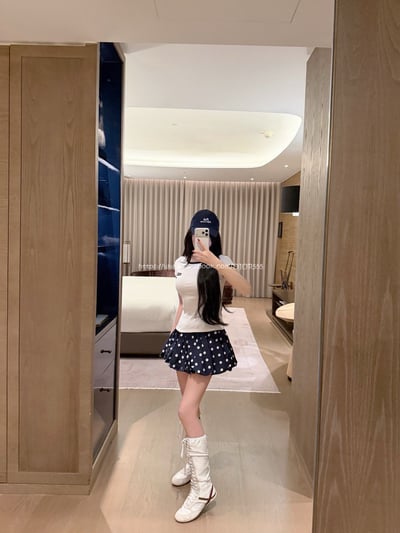 Miu Miu撞色顯瘦短袖T/褲裙3