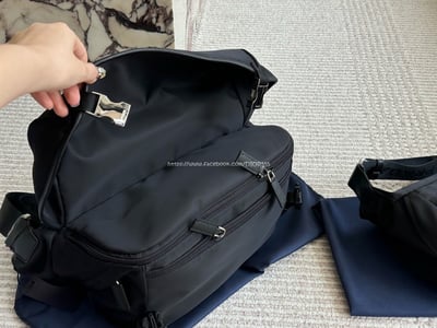 prada男士胸包 10