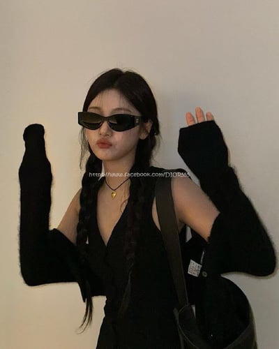 aespa寧藝卓 X Miu Miu墨鏡4