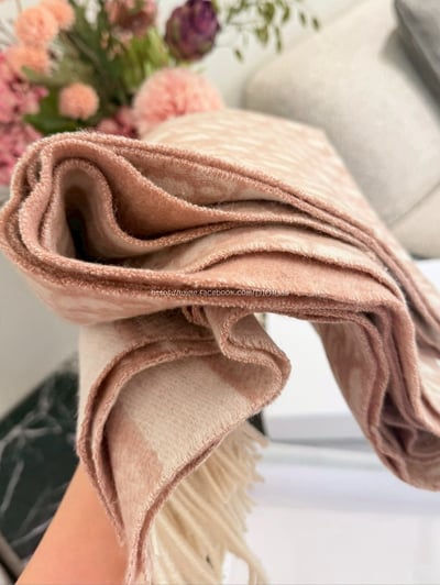 Dior 雙面披肩圍巾5