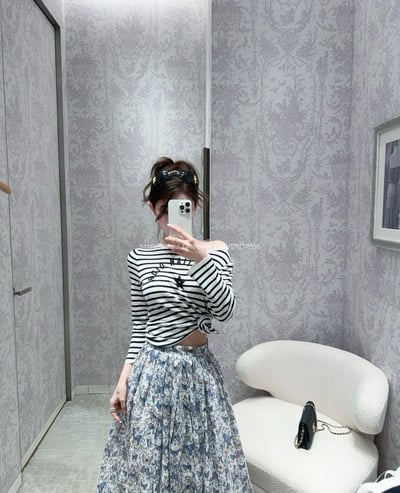 Dior五角星條紋圓領上衣8