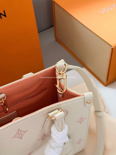 LV onthego 托特包10