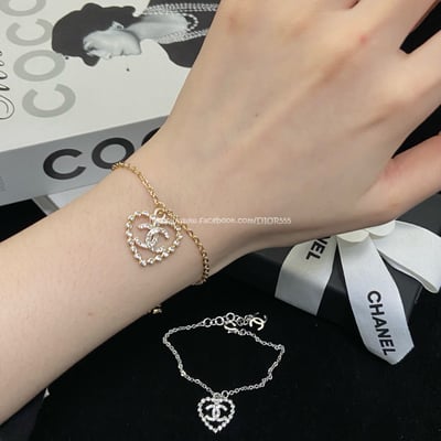 小香鏤空愛心手鍊2