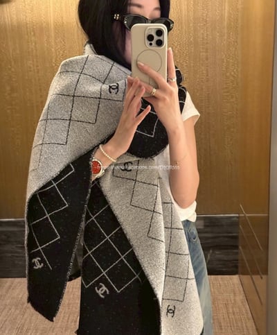 小香25A 披肩圍巾2