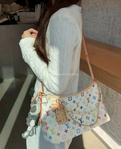  LV白三彩橫版Carryall4